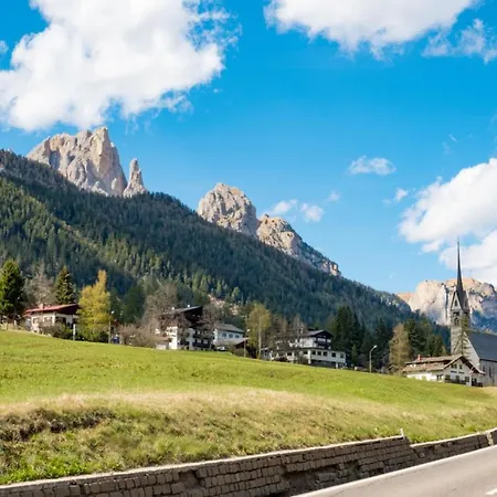Bel A Parte Apartment Vigo di Fassa